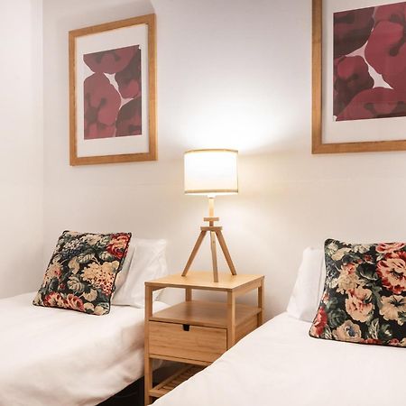 Spacious & Sunny Apt With Terrace In The City Center Barcelona Zewnętrze zdjęcie