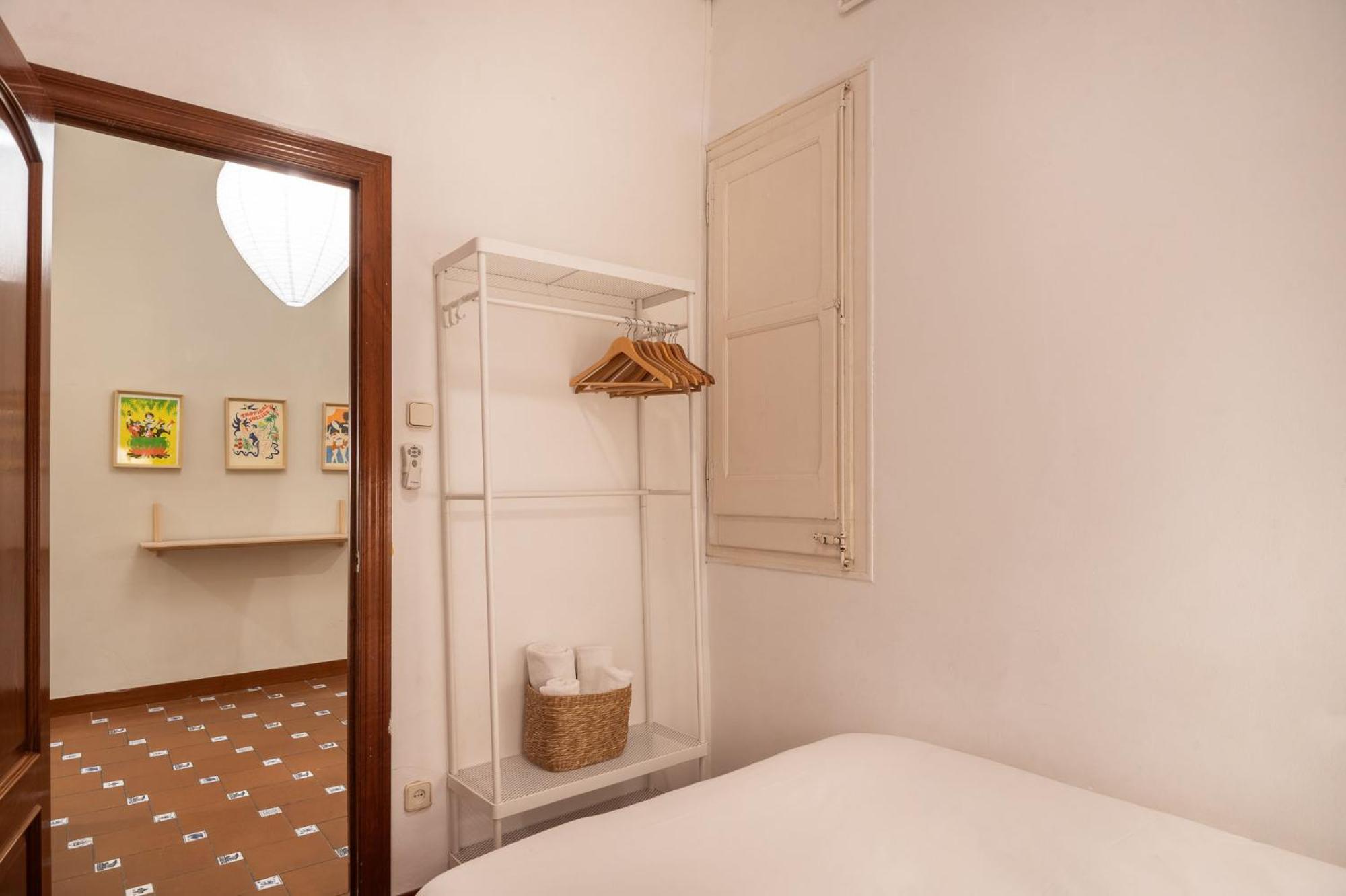 Spacious & Sunny Apt With Terrace In The City Center Barcelona Zewnętrze zdjęcie